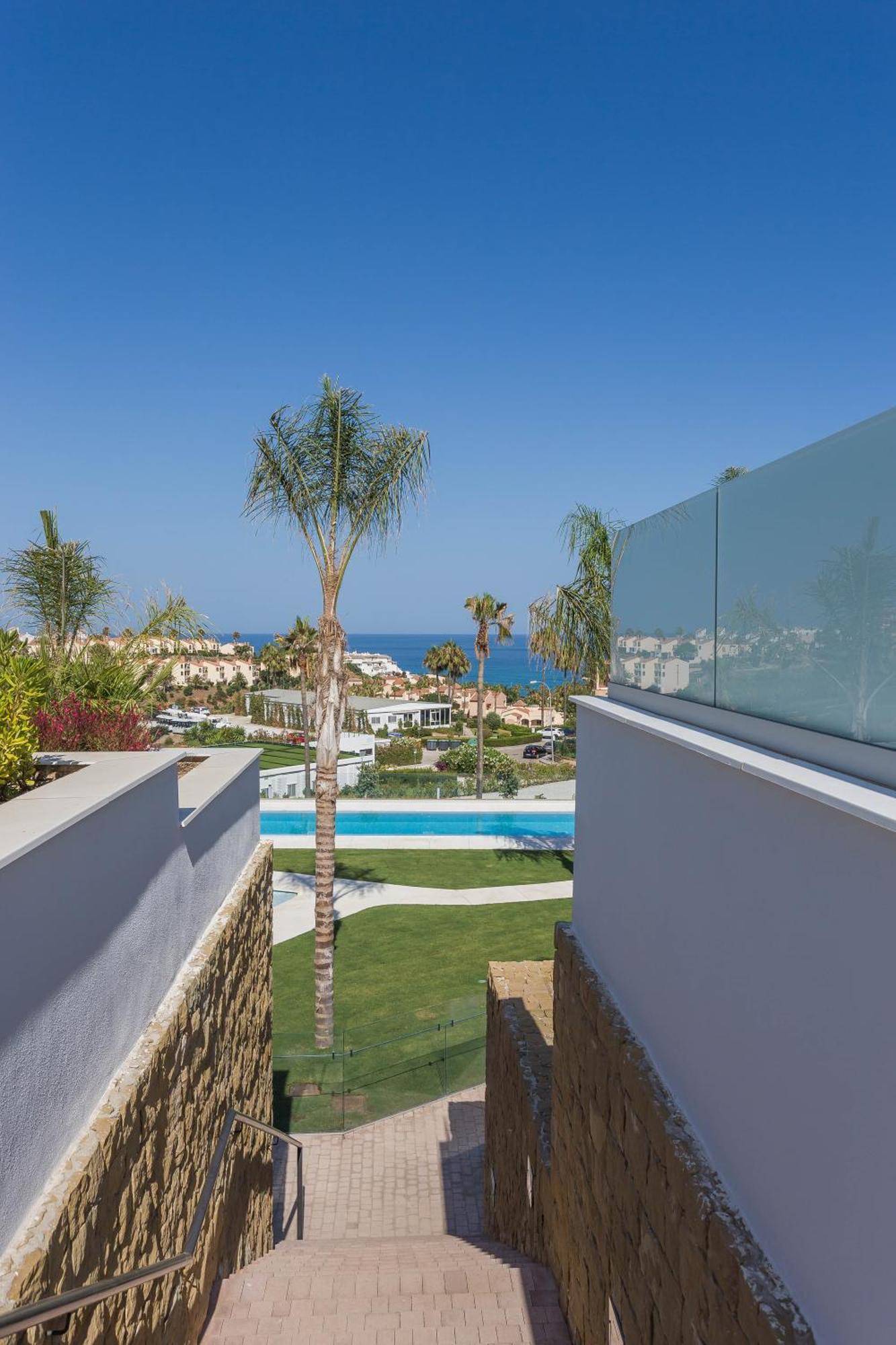 丰希罗拉Luxury 2Br Seaviews - Santa Barbara Heights公寓 外观 照片