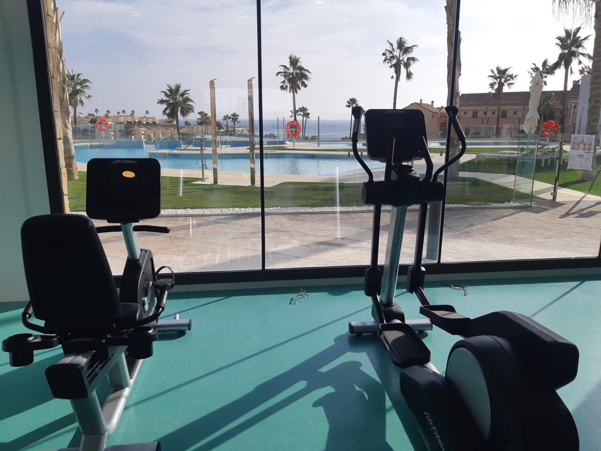 丰希罗拉Luxury 2Br Seaviews - Santa Barbara Heights公寓 外观 照片