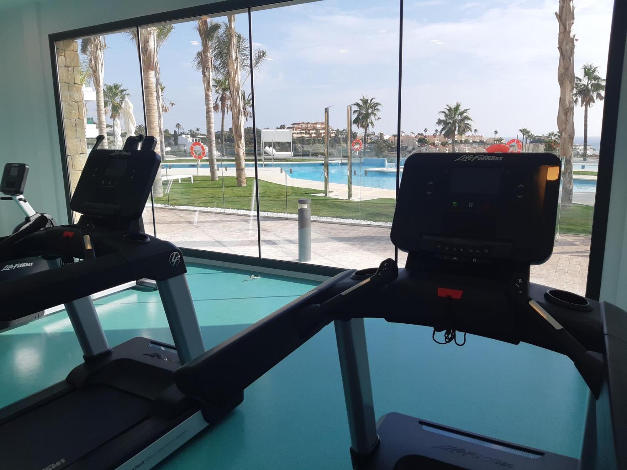 丰希罗拉Luxury 2Br Seaviews - Santa Barbara Heights公寓 外观 照片