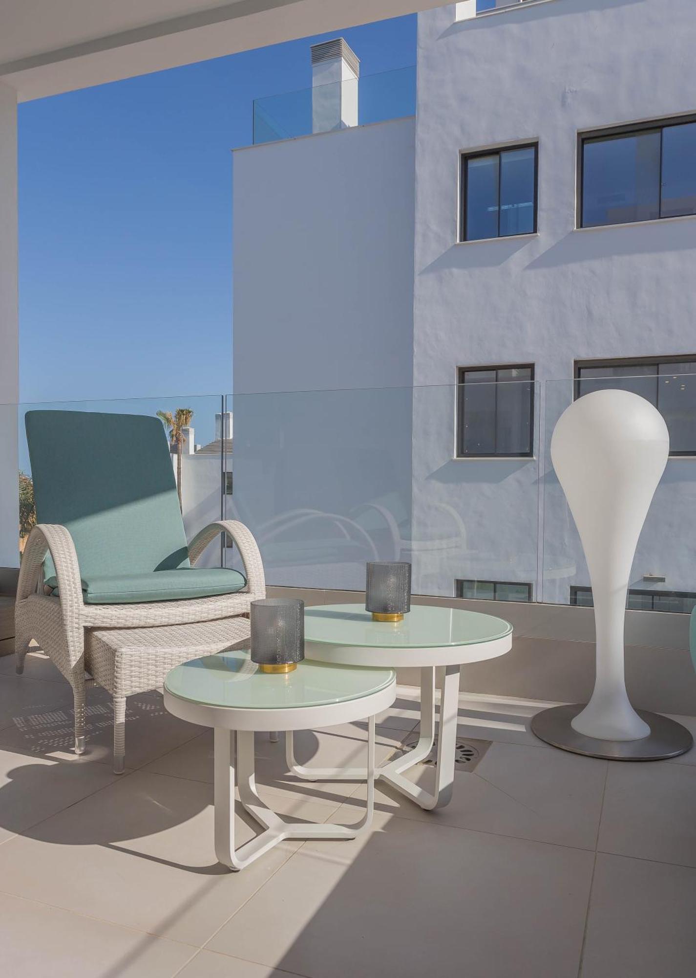 丰希罗拉Luxury 2Br Seaviews - Santa Barbara Heights公寓 外观 照片