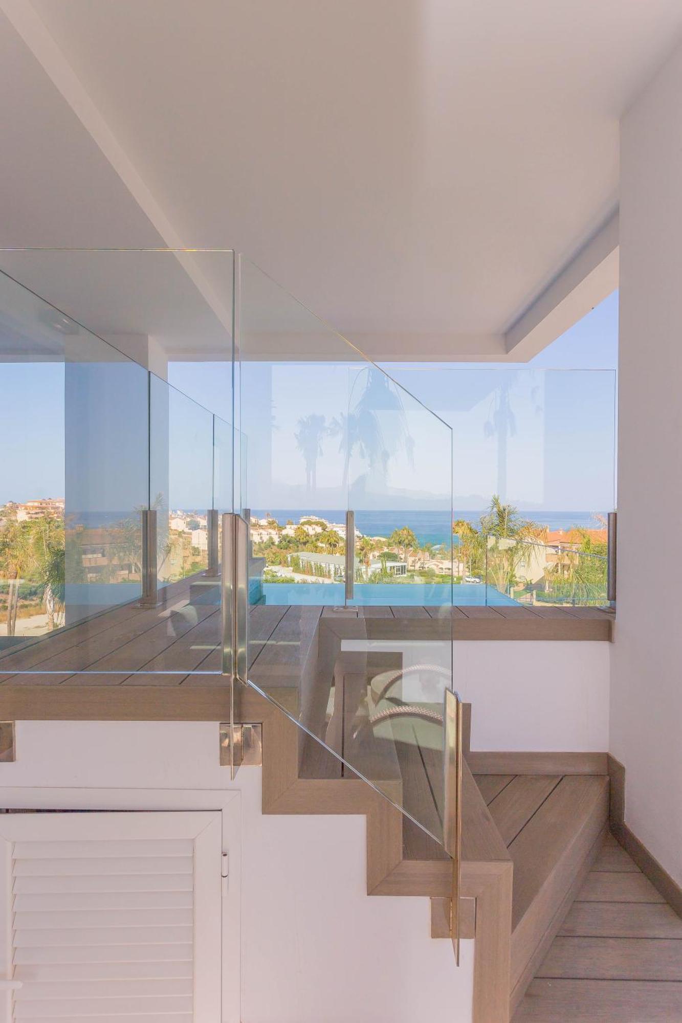 丰希罗拉Luxury 2Br Seaviews - Santa Barbara Heights公寓 外观 照片